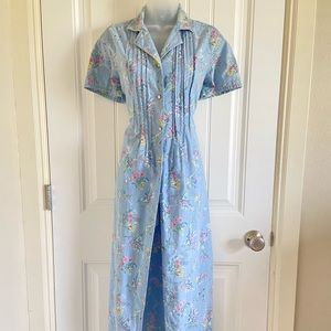 LIZ CLAIBORNE LizWear Buttom Maxi Dress
